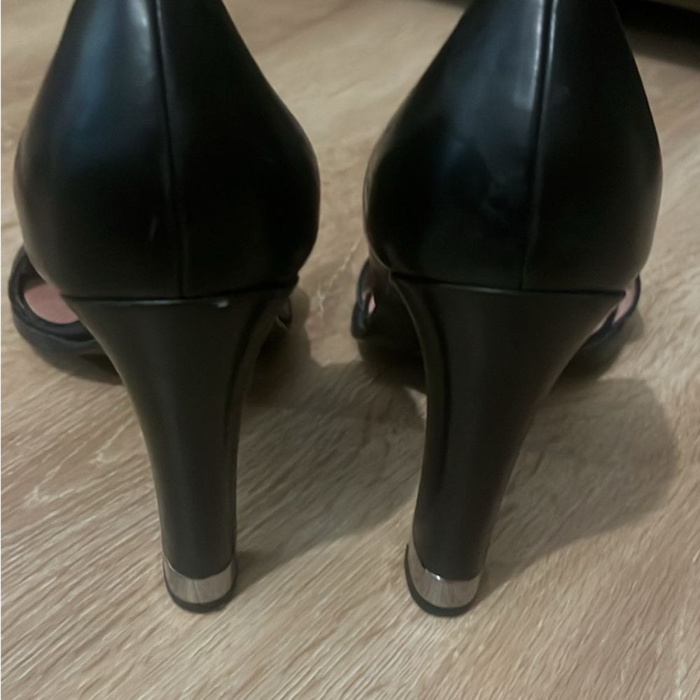 Gucci Black Open-Toe Heels - Picture 3 of 3